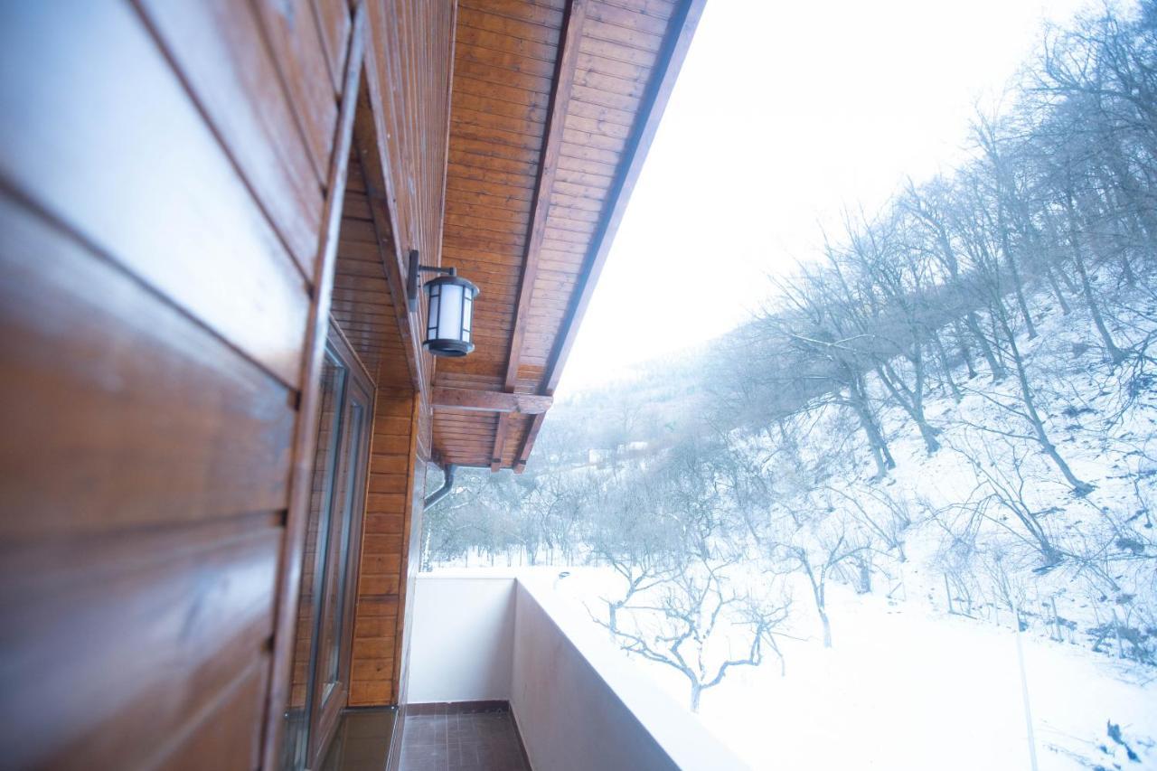Livada Amely Hotel Gales ภายนอก รูปภาพ