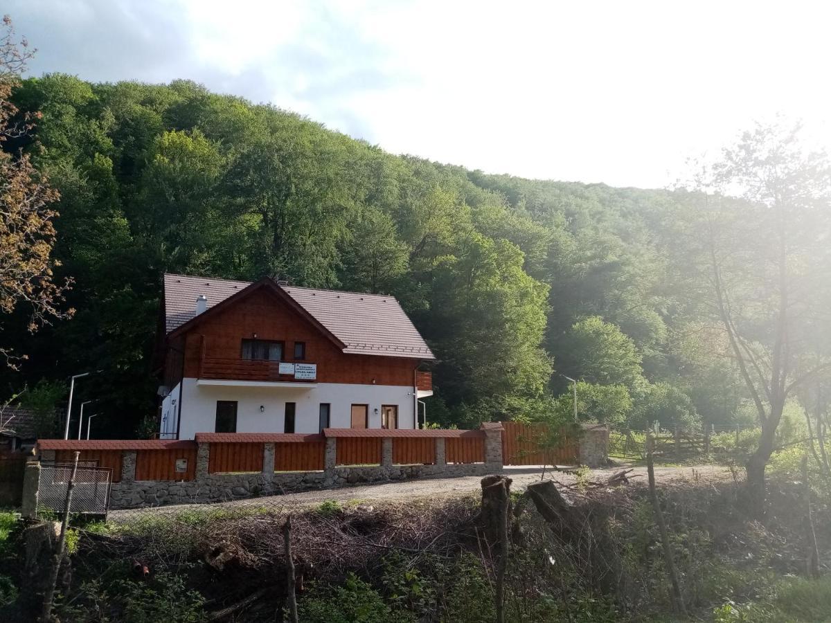 Livada Amely Hotel Gales ภายนอก รูปภาพ