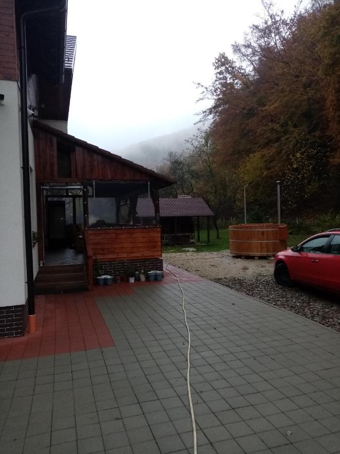 Livada Amely Hotel Gales ภายนอก รูปภาพ