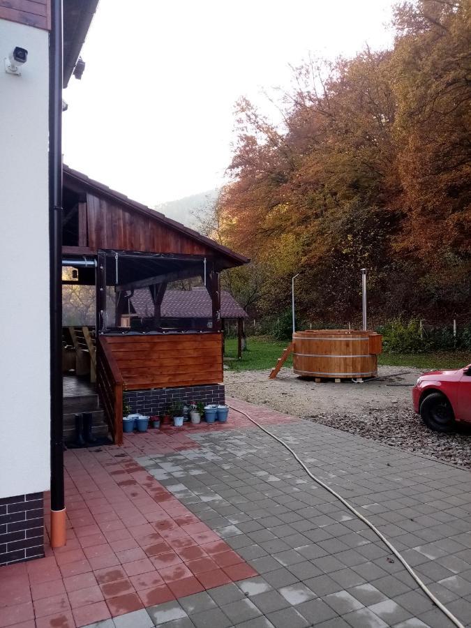 Livada Amely Hotel Gales ภายนอก รูปภาพ